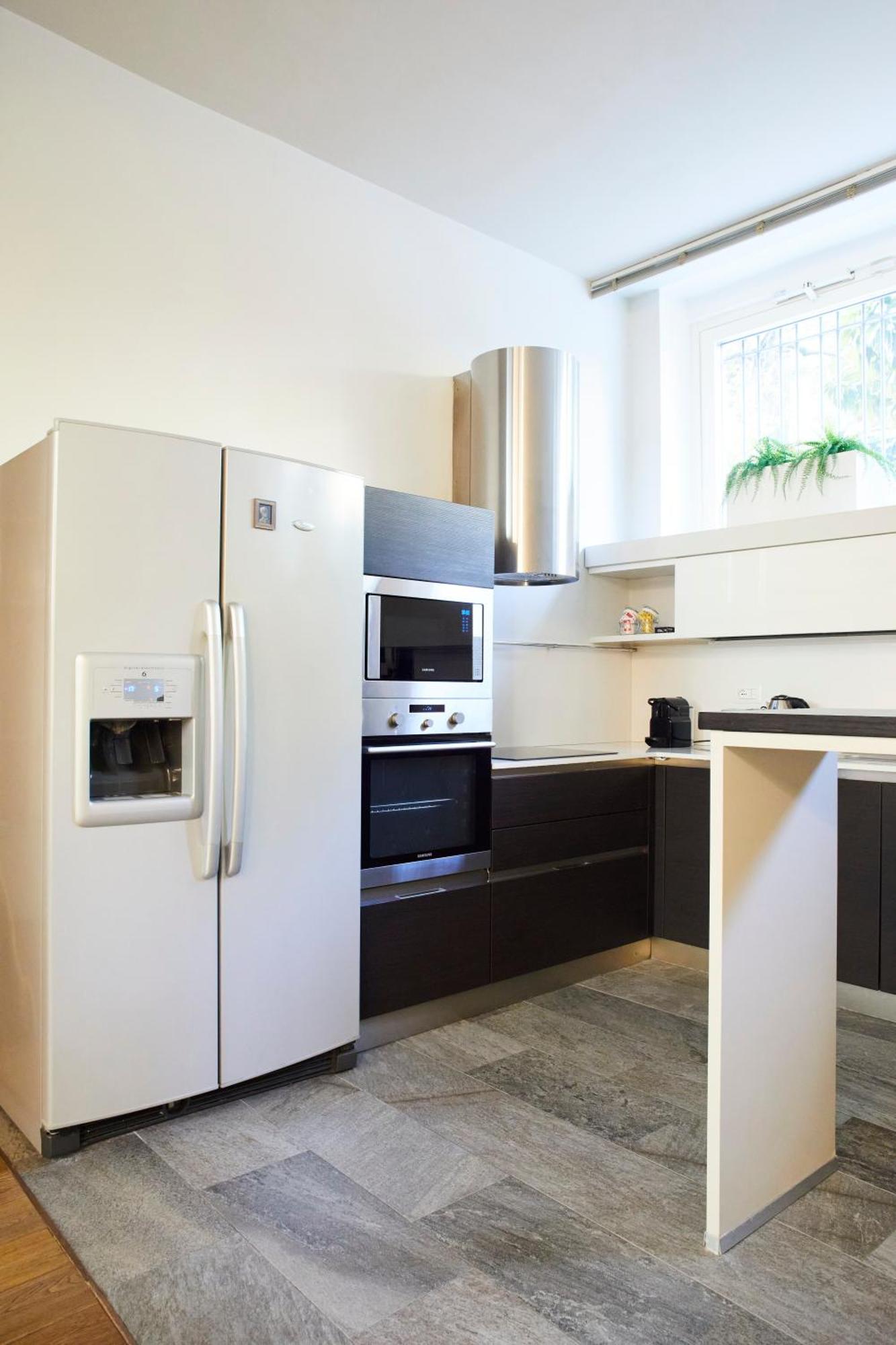 Luxury - Zona Bocconi * Milan