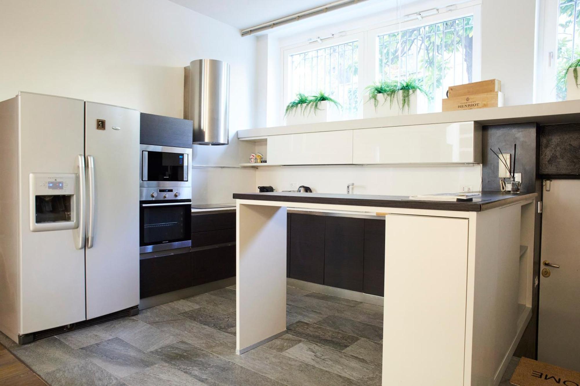 Luxury - Zona Bocconi Milan